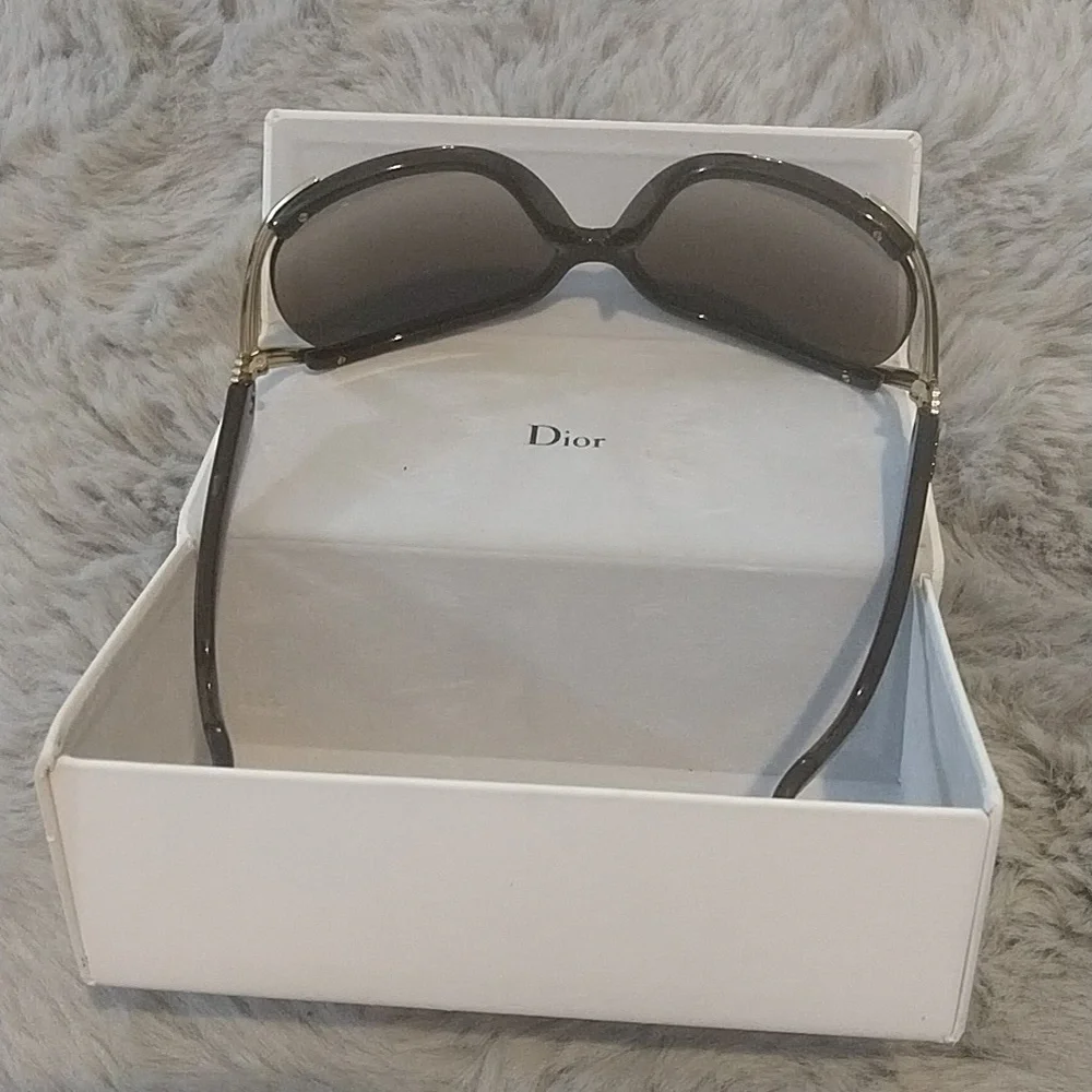Dior sunglasses - Picture 2 of 7